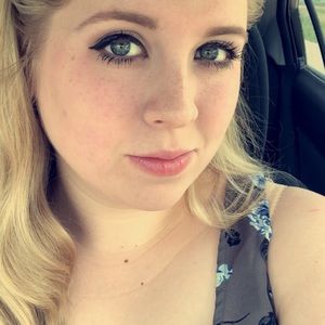 Meet your Posher, Gabrielle